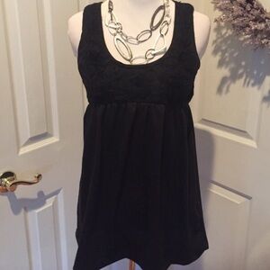 Embroidered flowers on this bodice